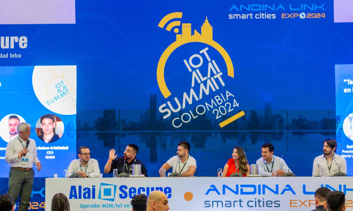 Alai Secure - Noticias: IoT Alai Summit Colombia - Mesa debate