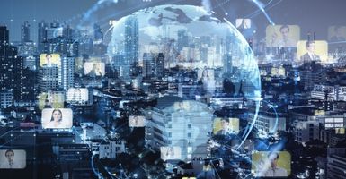 CĂłmo cumplir la regulaciĂłn local en conectividad IoT